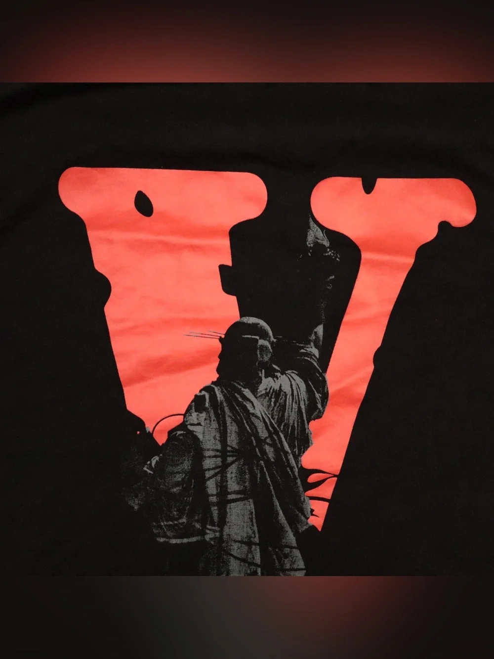 VLONE Liberty Black T-Shirt Medium Statue of Liberty Graphic Tee
